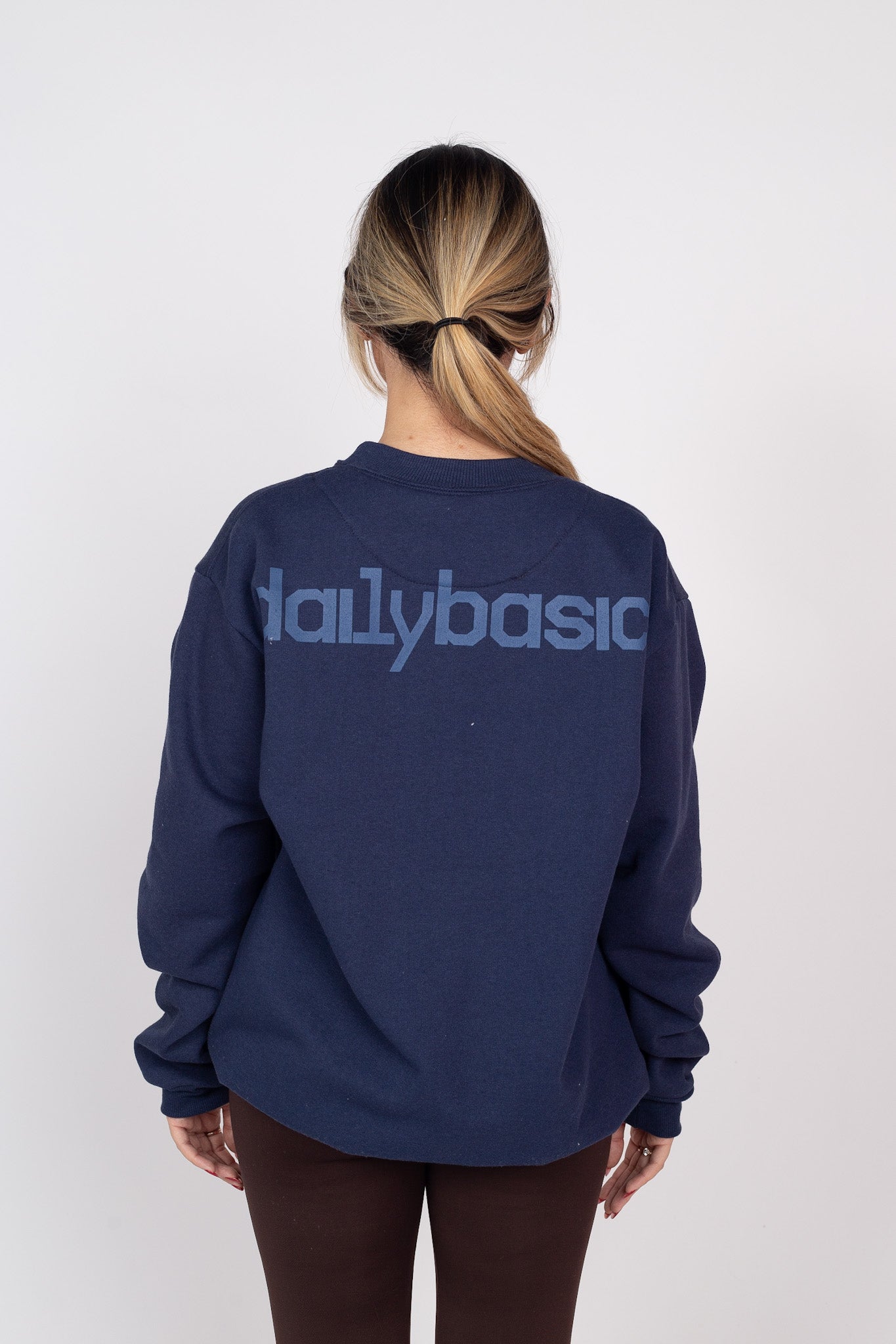 Moletom Careca DailyBasics "Back Script" Azul Marinho